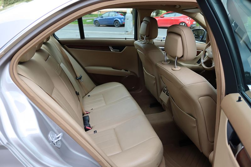 Mercedes-Benz Třídy C C220 (W204) ELEGANCE - fotka 32 z 40