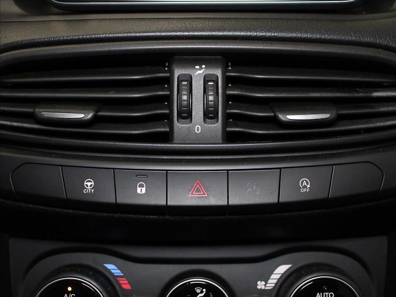 Fiat Tipo 1,6 MultiJet 88kW Kam. NAVI - fotka 18 z 22