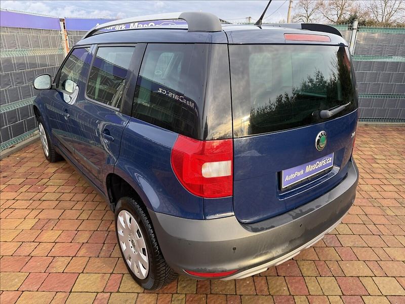 Škoda Yeti 1.2 TSI Active Plus - fotka 6 z 17