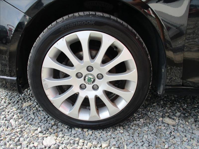 Škoda Fabia 1,2 TSI, digi klima, serviska, - fotka 23 z 33