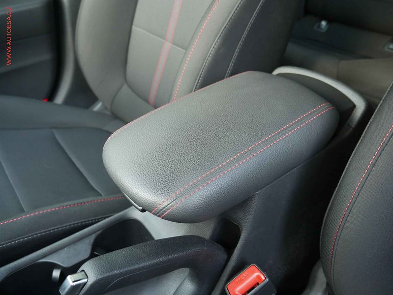 Hyundai i30 (2022) 1.6CRDi, 2.maj,ČR, LED - fotka 15 z 17