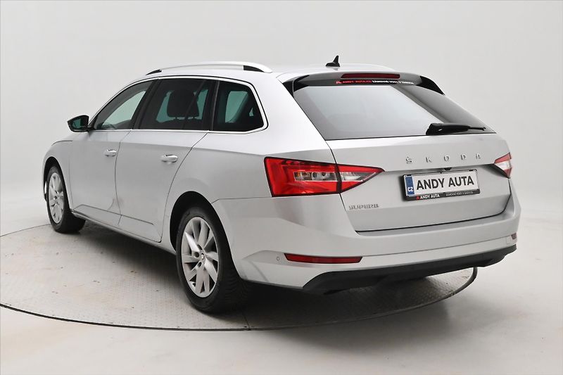 Škoda Superb 2,0 TDI 110 kW Style Záruka až - fotka 7 z 33