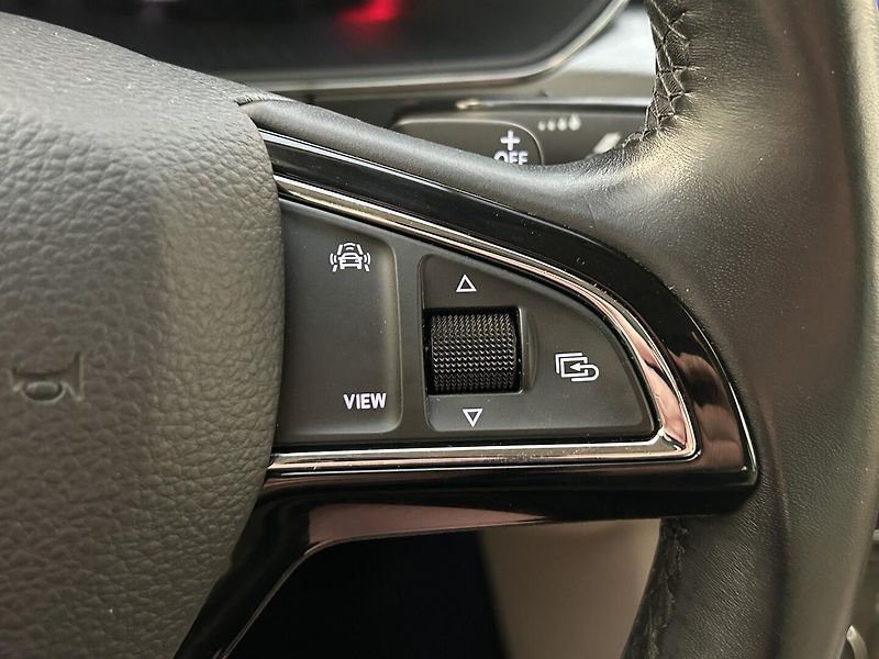Škoda Superb 2.0 TDI Style - fotka 20 z 30