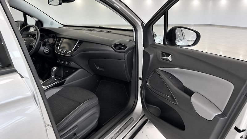 Opel Crossland X (2017) - fotka 13 z 23