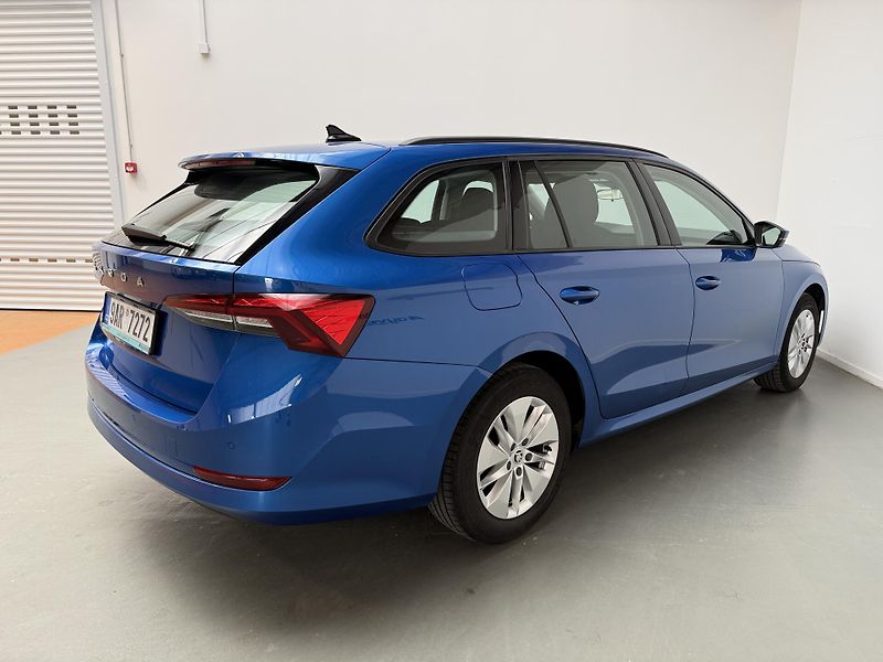 Škoda Octavia 2.0 TDI 85kW Ambition Combi - fotka 14 z 14