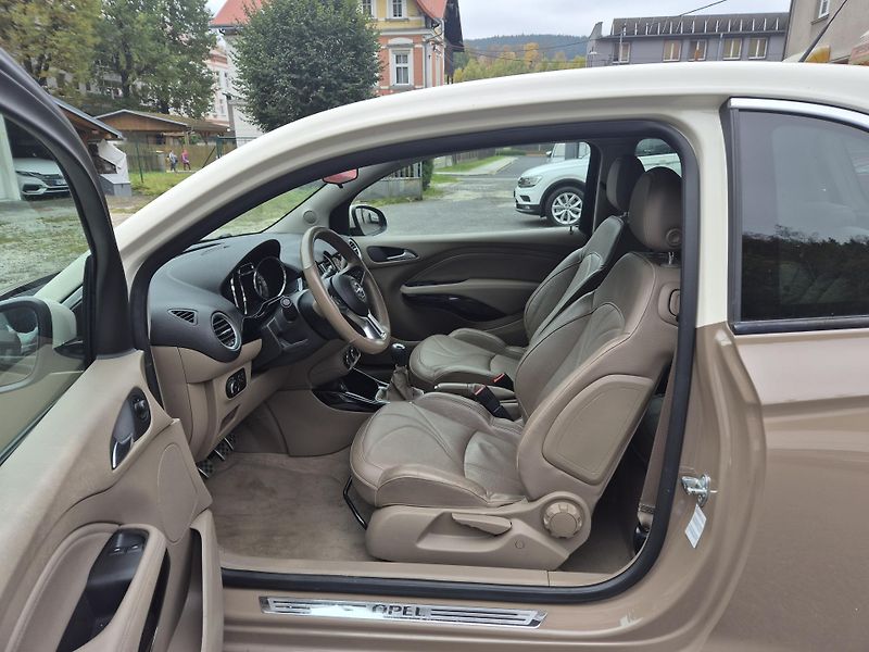 Opel Adam 1,4TSi, 64kw - fotka 3 z 9