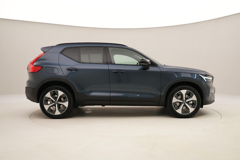Volvo XC40 (2026) B3 AUT DARK ULTRA  - fotka 13 z 61