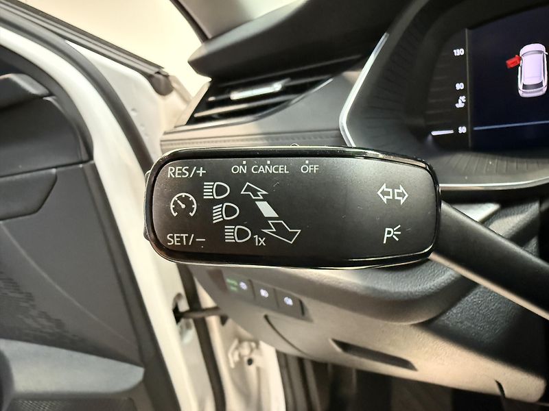 Škoda Octavia 1.5 TSI 110kW Ambition Combi - fotka 9 z 13