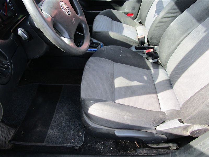 Volkswagen Golf 1.4i 16V, Klima - fotka 11 z 37