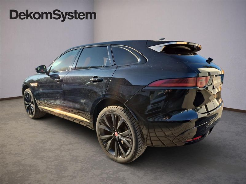 Jaguar F-Pace 3,0 30d AWD - fotka 4 z 20