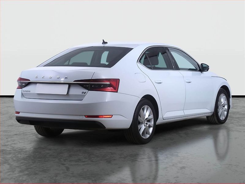 Škoda Superb (2020) iV 1.4 TSI PHEV, Automat, Kůže - fotka 5 z 30