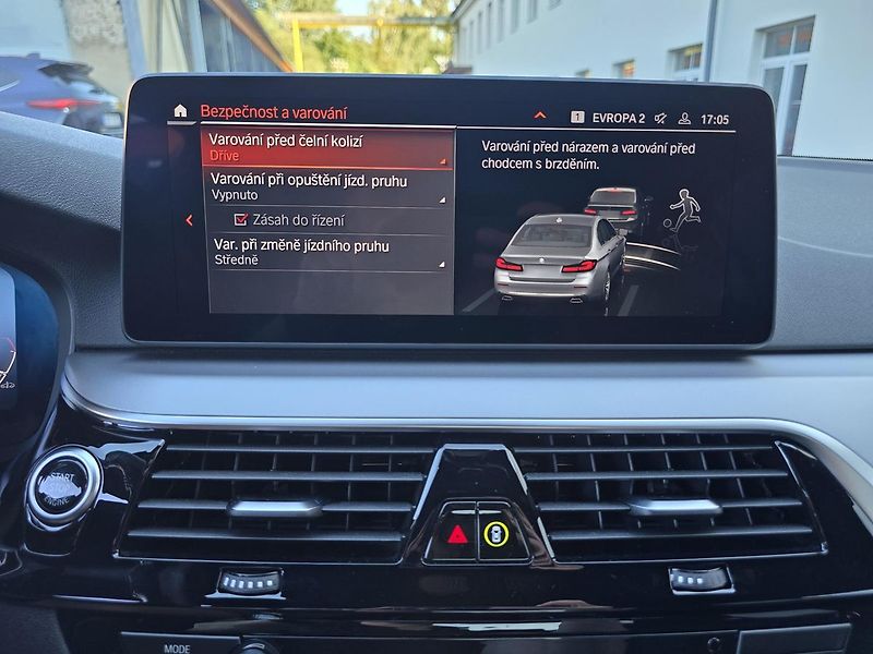 BMW Řada 5 210kW XDRIVE HEADup - DPH - fotka 42 z 53