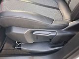 Peugeot 3008 (2019) 1.2PT, Allure, AT, LED - náhled 14