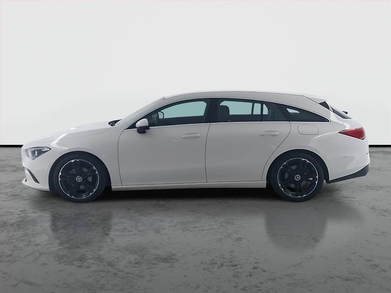 Mercedes-Benz CLA (2020) 180 - fotka 3 z 23