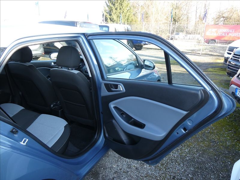Hyundai i20 1,1 CRDi 1.majitel, webasto - fotka 25 z 43