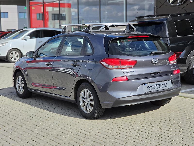 Hyundai i30 (2019) 1,4i 73kW HB - fotka 3 z 19