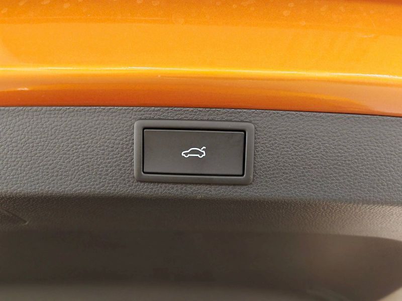 Škoda Karoq (2025) 2.0 TDI 110 kW DSG 4x4 Top Sel - fotka 30 z 32