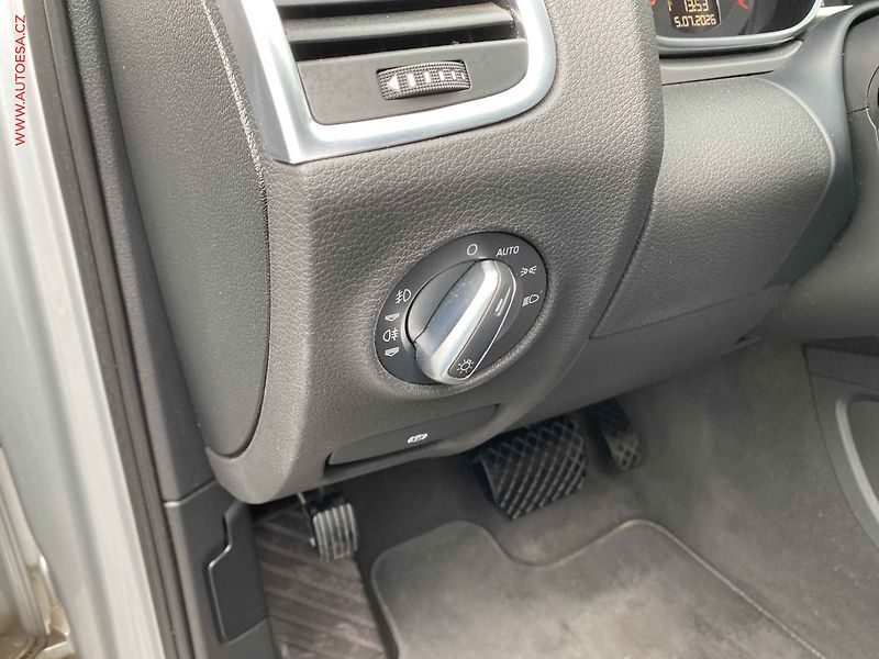 Audi Q7 (2014) 3.0TDi quattro, 7míst, ČR, S - fotka 15 z 20
