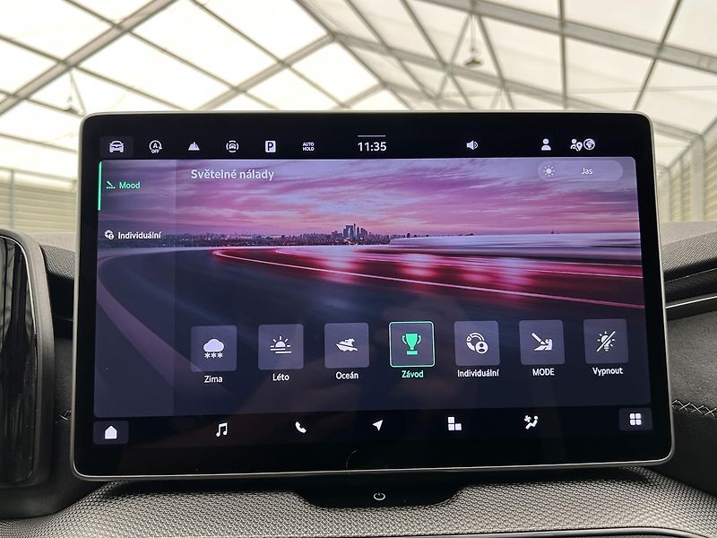 Škoda Kodiaq 2.0 TDI 4x4 SportLine - fotka 14 z 33