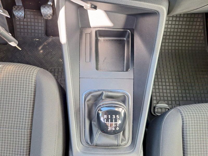 Volkswagen Caddy (2023) 2.0 TDI / 75 kW / 6MP / MAXI / - fotka 17 z 32