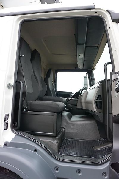 MAN TGM (2019) 15.250 / EURO 6 / CHŁODNIA + W - fotka 8 z 45