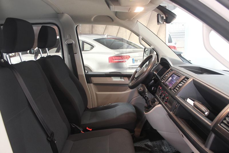 Volkswagen Transporter (2018) T6 2.0TDI 110kW Klima 6 Míst  - fotka 24 z 29