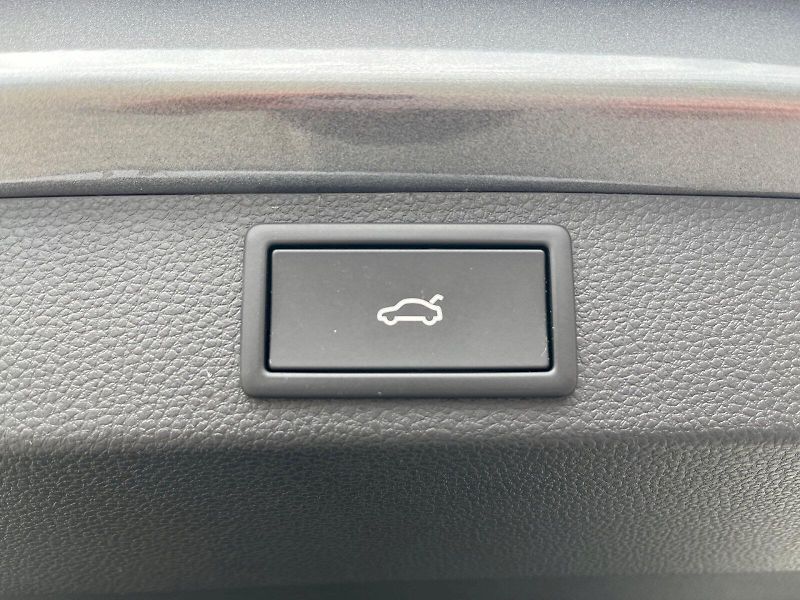 Škoda Karoq (2024) Top Selection 2.0 TDI 110 kW 4 - fotka 15 z 34