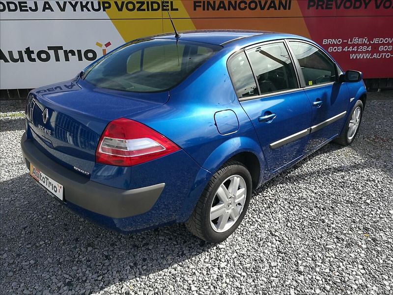 Renault Mégane 1,4 i 16v - fotka 3 z 17