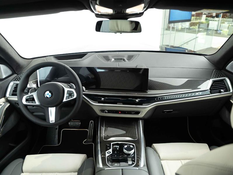 BMW X7 xDrive40d - fotka 6 z 6
