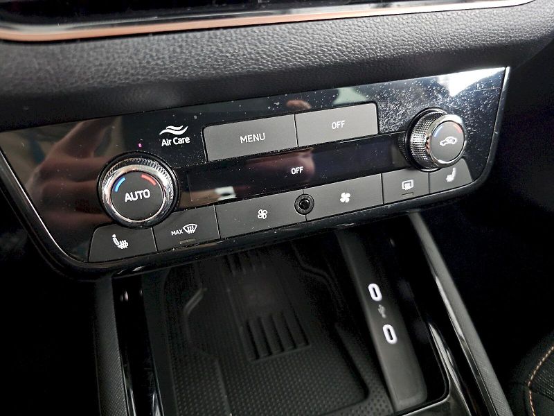Škoda Kamiq (2025) 1.0TSI 85kW TOP Selection - fotka 20 z 27