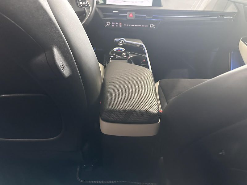 Kia EV6 GT-Line 77.4kWh Pano HuD 360 - fotka 12 z 21