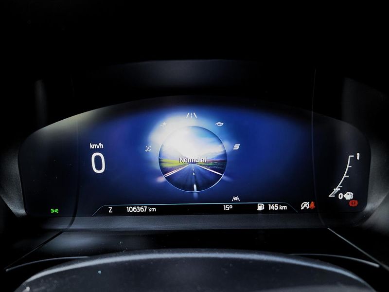 Ford Kuga 2,0 D,ST-line,led,kůže - fotka 25 z 50