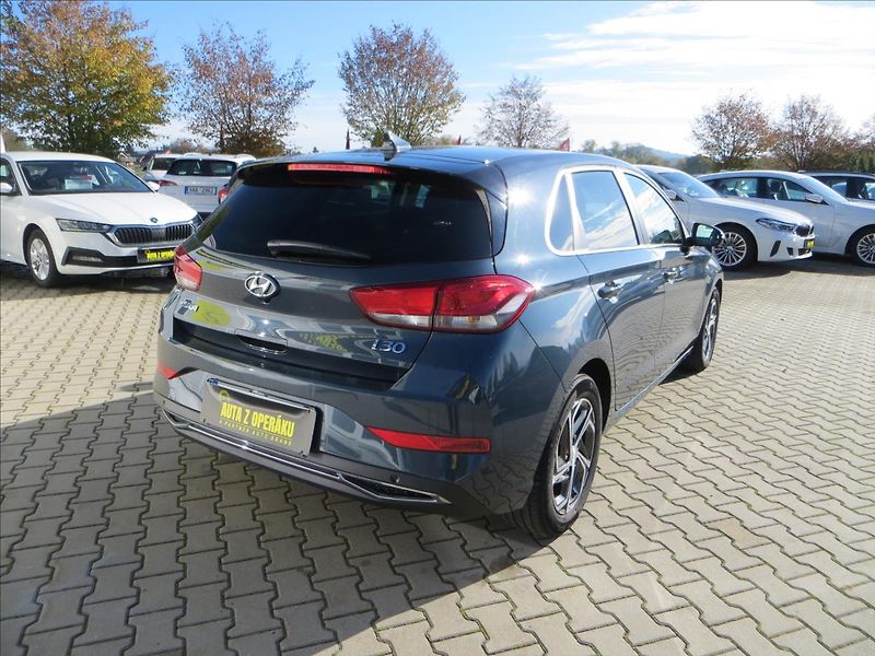 Hyundai i30 1,0 T-GDI Smart AUT7 ČR TOP - fotka 8 z 23
