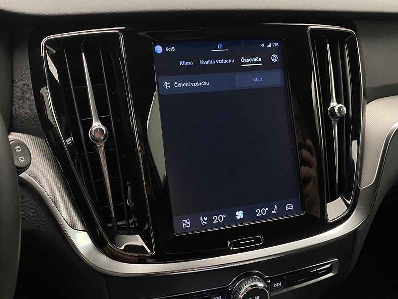 Volvo V60 CC B5 AWD PLUS AUT REZERVACE - fotka 42 z 59