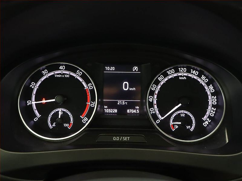 Škoda Rapid (2019) 1.0 TSI, Serv.kniha - fotka 8 z 11