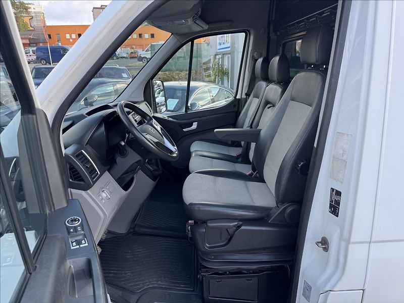 Hyundai H 350 2,5 DPH VÝHŘEV LONG ČR TAŽNÉ - fotka 10 z 36