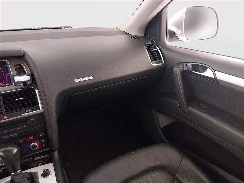 Audi Q7 (2009) 3.0 TDI , 4X4, Automat, Kůže - fotka 8 z 21