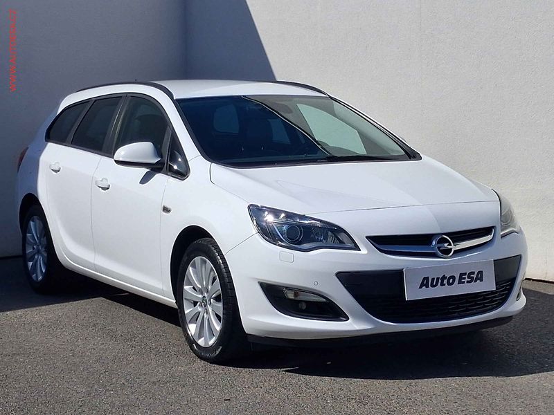 Opel Astra (2015) 1.6 CDTi, Bixen, navi - fotografie inzerátu