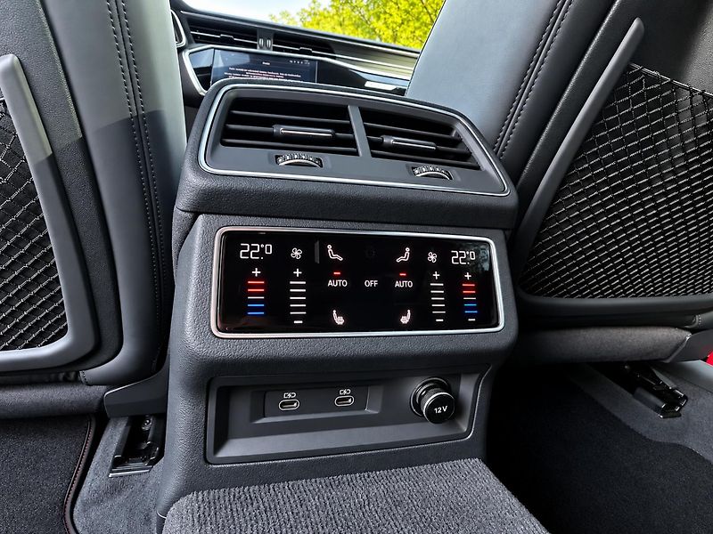Audi RS 7 (2022) Matrix+laser, HUD, ACC, vyfuk - fotka 11 z 11