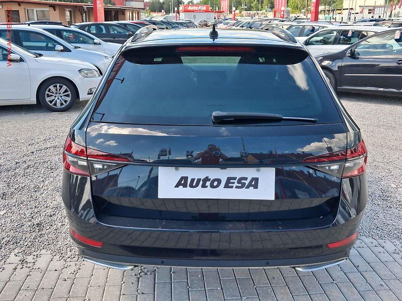 Škoda Superb (2021) 1.5 TSi, SportLine, DSG - fotka 5 z 29