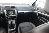 Škoda Octavia (2012) Elegance 2.0 TDI, Navi - náhled 8