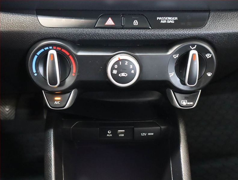 Kia Stonic (2020) 1.25 CVVT, ČR,1.maj - fotka 18 z 22