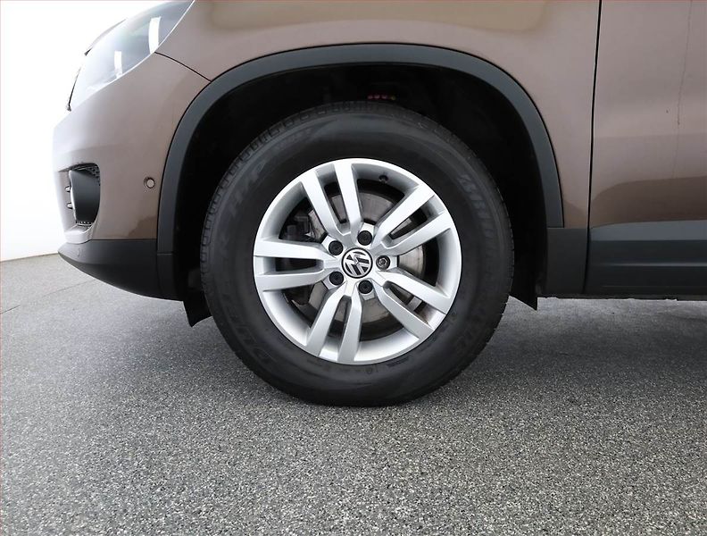 Volkswagen Tiguan (2014) 2.0 TDI, ČR,1.maj, Serv.kniha - fotka 14 z 14