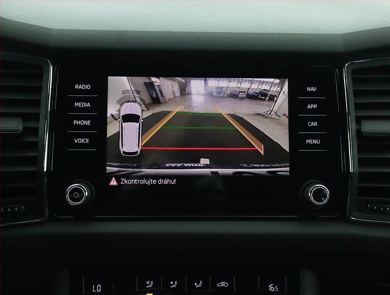 Škoda Kodiaq (2019) Sportline 1.5 TSI - fotka 16 z 20
