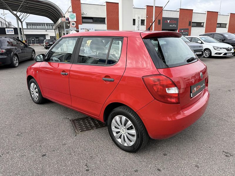 Škoda Fabia 1.2 44kw - fotka 11 z 25