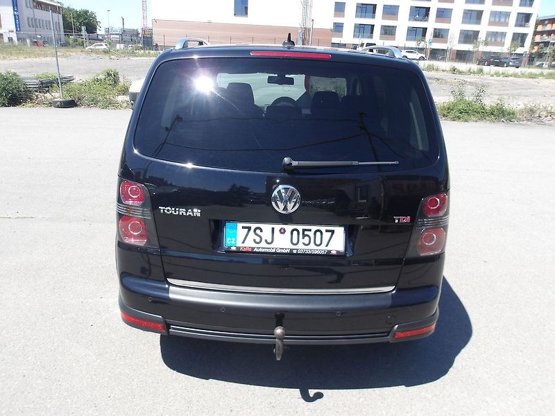 Volkswagen Touran 2,0TDi 125kW CROSSTOURAN Extré - fotka 9 z 37