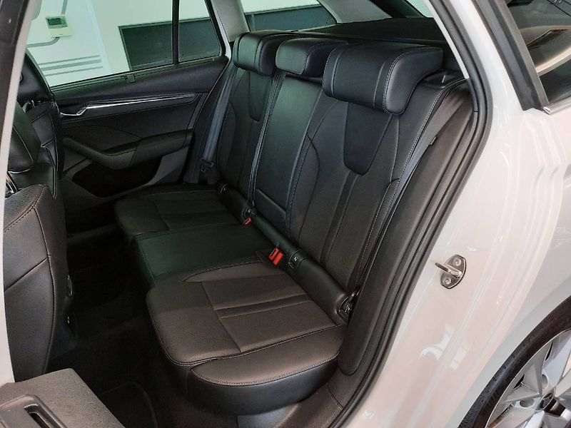 Škoda Octavia (2022) Combi Style Plus 2.0 TDI (110k - fotka 9 z 33