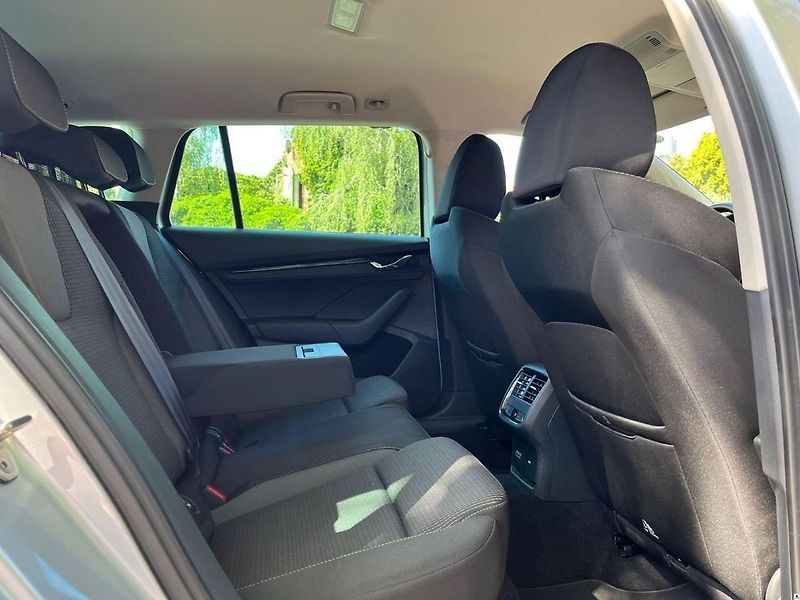 Škoda Octavia 2.0TDI-85KW/2022/1M,WEBASTO-ZÁ - fotka 22 z 48