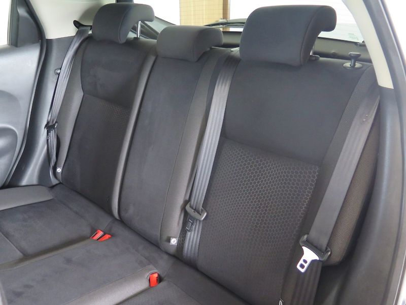 Nissan Juke (2012) 1.6i,klima,navi,keyless,kamera - fotka 18 z 27