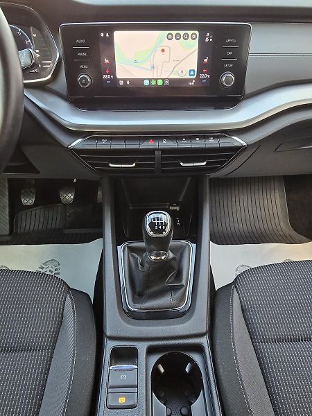 Škoda Octavia 2.0TDi 85kW 1.Maj. ČR LED NAVI - fotka 13 z 44